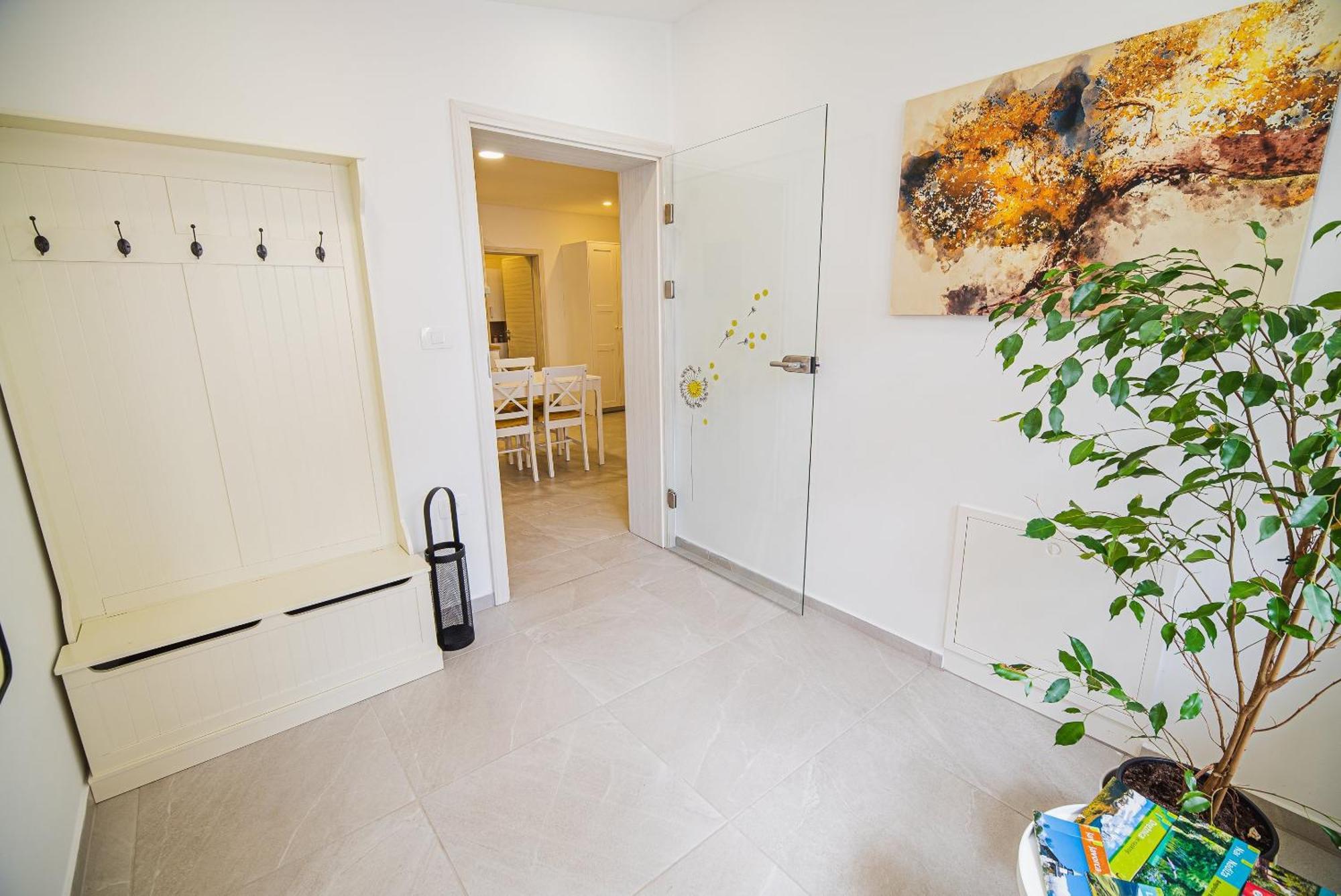 Gotar Apartment With Garden Kobarid Bagian luar foto